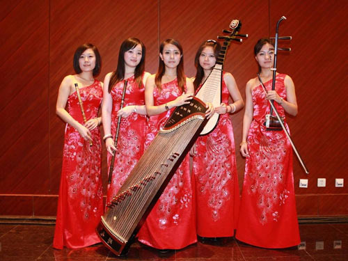 女子樂坊演出